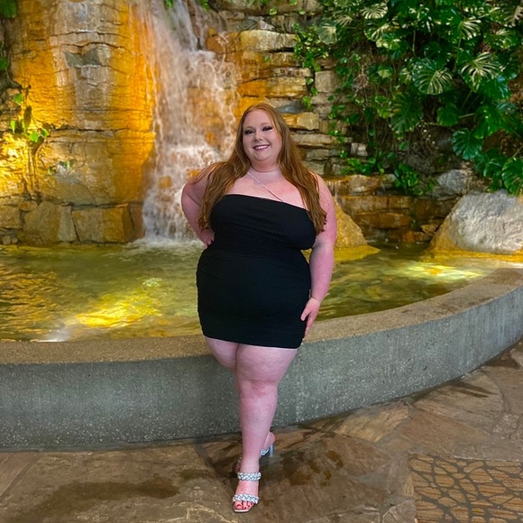 Meet your Posher, Kj - Picture 3 of 3